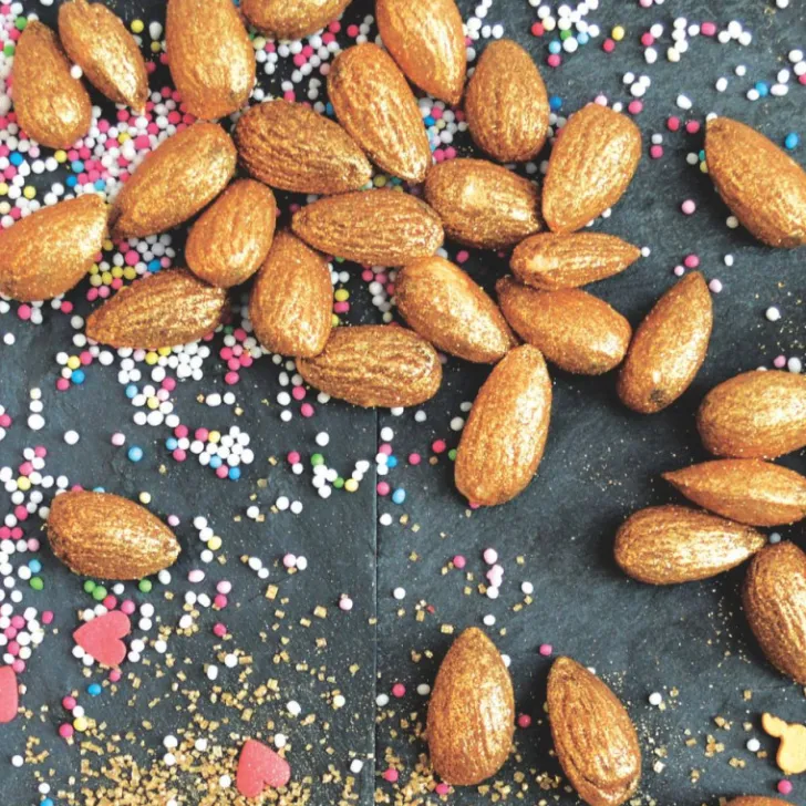 Amandes dorées décoratives 50g
