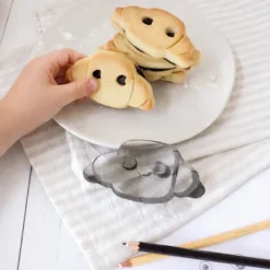 Emporte-pièce croissant Kawaii inox