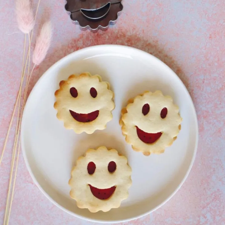 2 emporte-pièces pour biscuits sourire