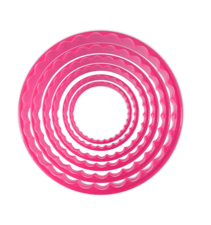 6 emporte-pièces ronds, lisses ou cannelés