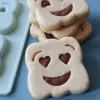 Moule en silicone pour "drôles de biscuits" - 8 empreintes